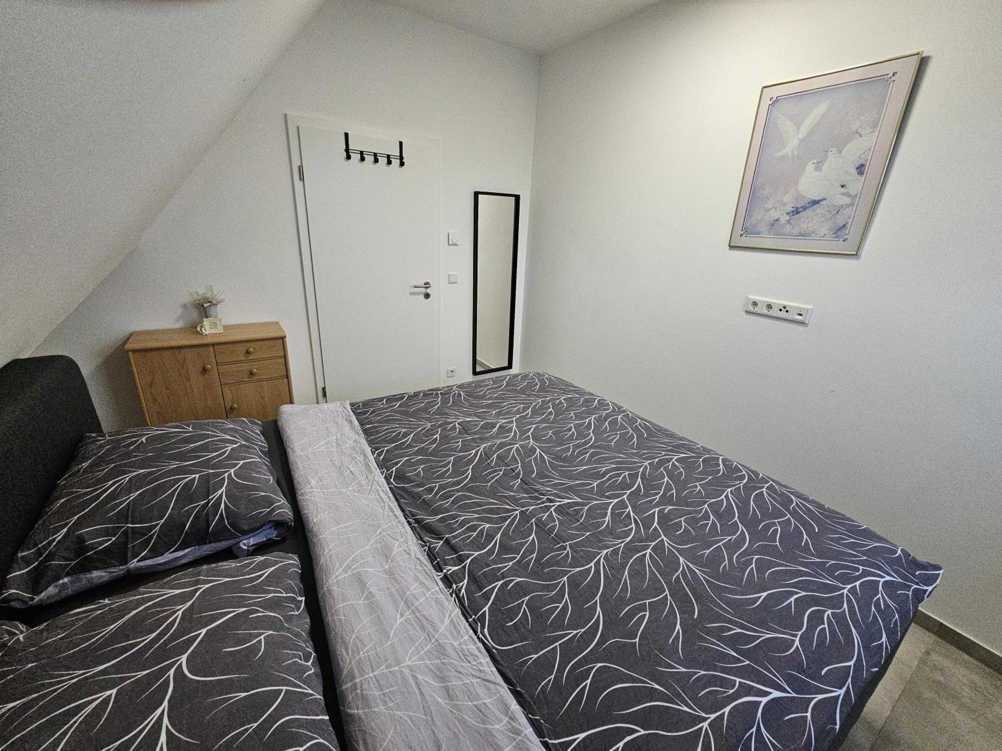 Neubau Ferienwohnung Mit Balkon โกรเนา ภายนอก รูปภาพ
